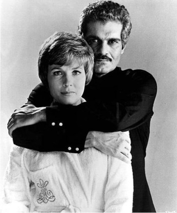 Omar-Sharif-and-Julie-Andrews-from-The-Tamarind-Seed-1974